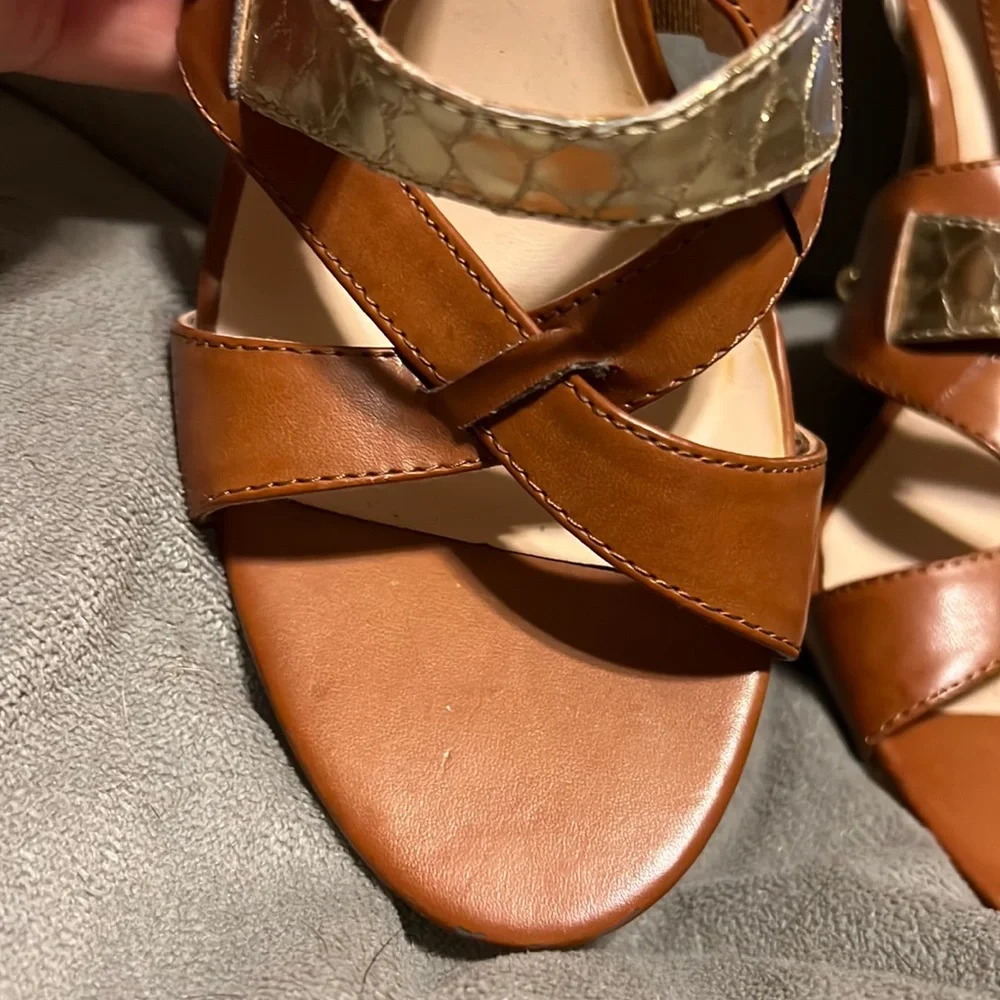 Guess Heel